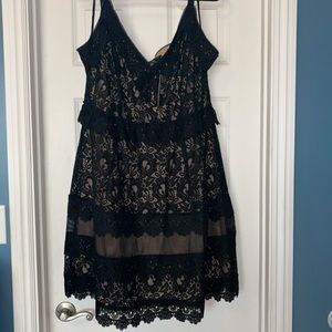 City Chic NWT Nouveau Dress Size Large (20) Black